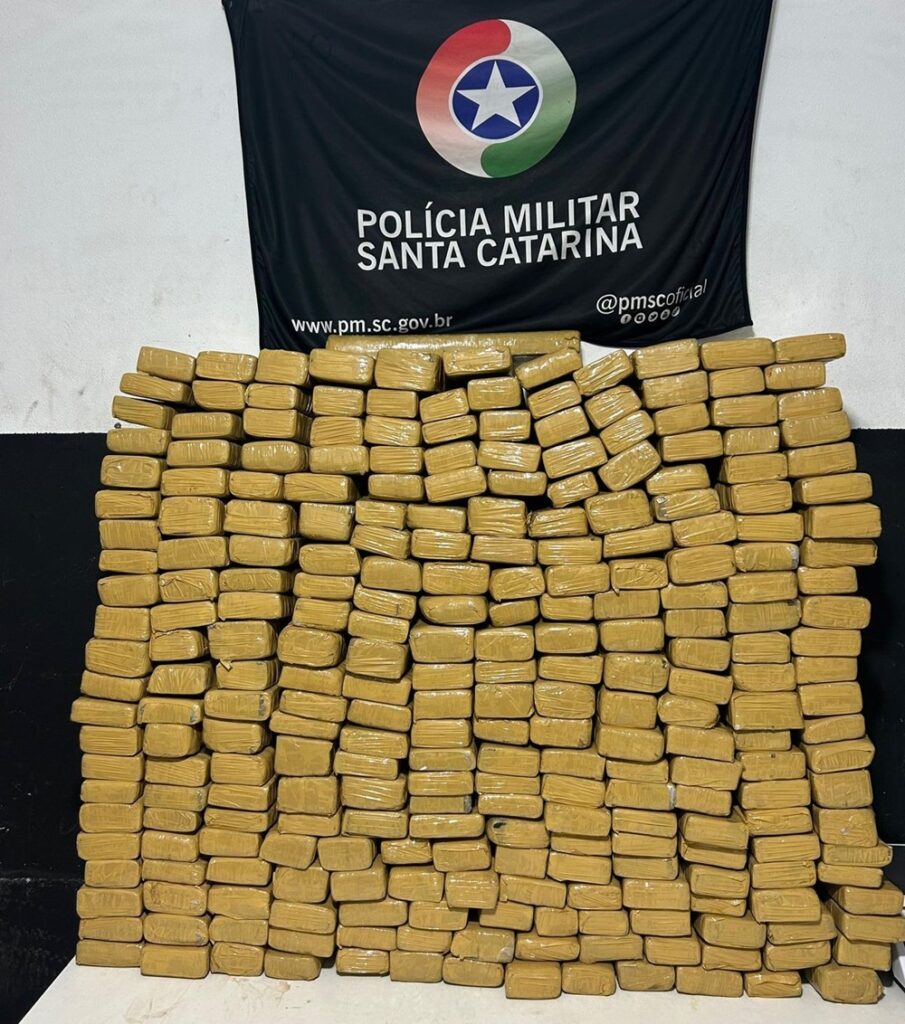 Mulher é presa com mais de 200 quilos de maconha em Itajaí