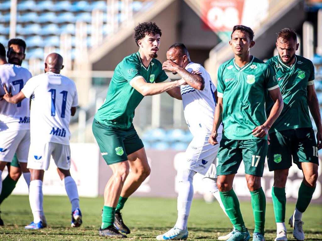 Barra encerra rodada do Brasileirão da Série C com derrota e troca no comando técnico
