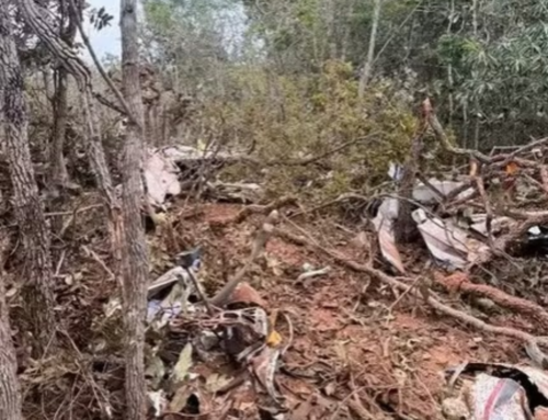 Avião cai durante tentativa de pouso e deixa dois mortos na manhã desta sexta