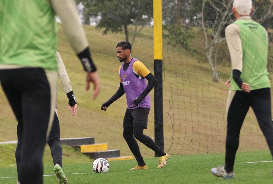 Criciúma mira vitória sobre o Sport para seguir no G-4 da Série B