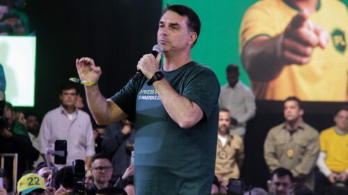 Flávio Bolsonaro confirma presença em convenção política em Santa Catarina