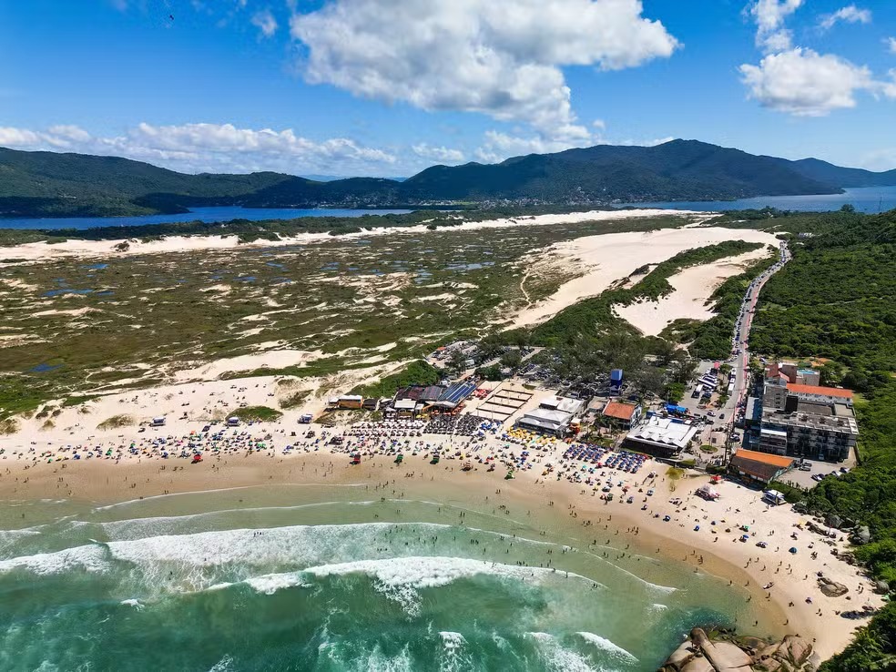 Florianópolis dá 30 dias para desocupação de comércios na Joaquina