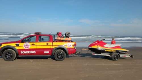 Pescadores ficam à deriva no mar e mobilizam resgate em Balneário Rincão