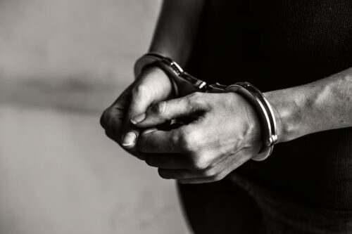 Julgamento termina com condenação de sobrinho que matou o tio pelas costas em Florianópolis