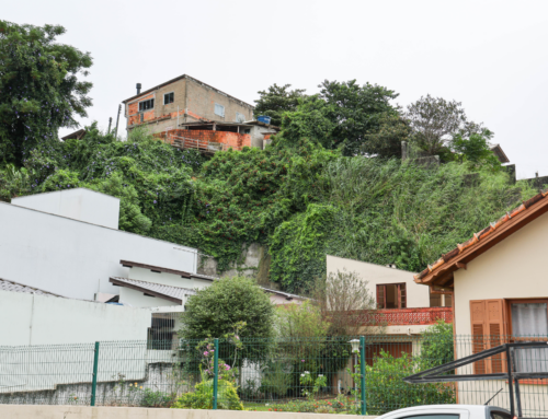 Justiça dá ultimato à Prefeitura de Florianópolis para evitar tragédia em área de risco