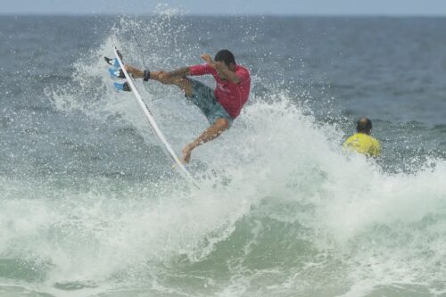 Laguna recebe etapa do maior Circuito Catarinense de Surf da história; veja quando