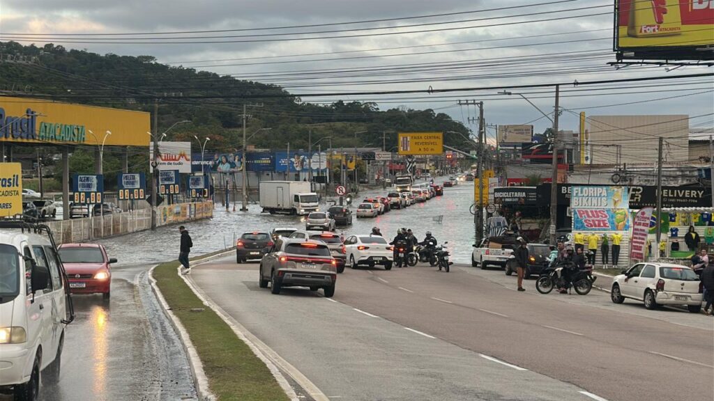 Maré alta pode provocar alagamentos em Florianópolis nesta segunda-feira - Foto: Divulgação/PMRv