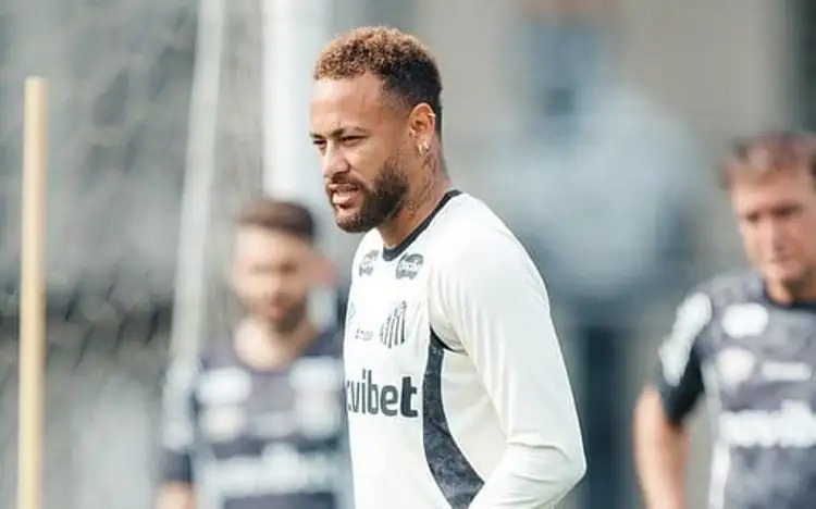Neymar pode voltar como titular contra a Chapecoense; veja a provável escalação do Santos