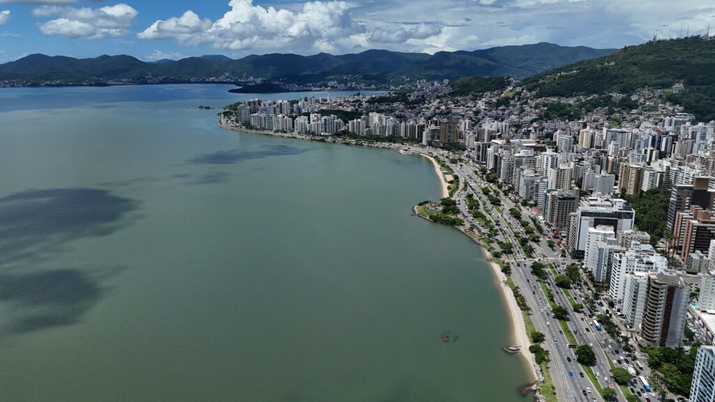Obra de R$ 350 milhões avança e muda a Beira-Mar Norte a partir desta quinta