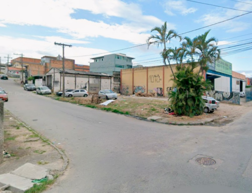 São José cerca terreno após denúncias de ocupações e acúmulo de lixo