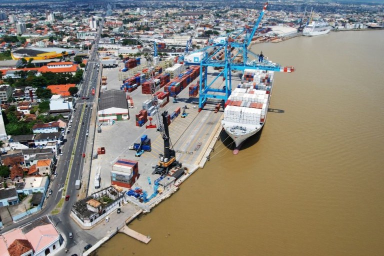 ACIN manifesta preocupação com pedido de suspensão da concessão do canal de acesso ao Complexo Portuário de Itajaí e Navegantes