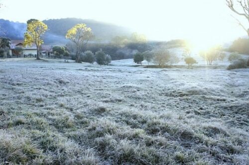 Sexta-feira será de frio intenso, ressaca e risco de alagamentos em SC