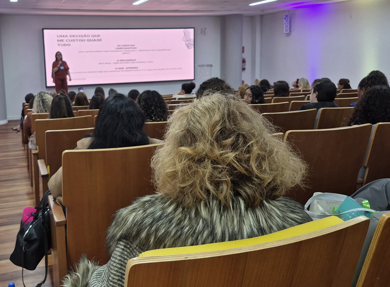 Primeira edição do Sororidade a Sério em Itajaí promove desenvolvimento do empreendedorismo feminino
