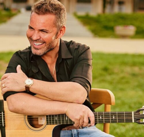 Eduardo Costa lança novo álbum nas plataformas digitais nesta sexta-feira