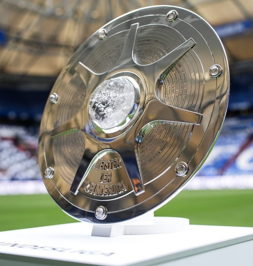 Bundesliga começa nesta sexta-feira com Bayern como favorito em campo diante do Stuttgart. - Foto: Divulgação