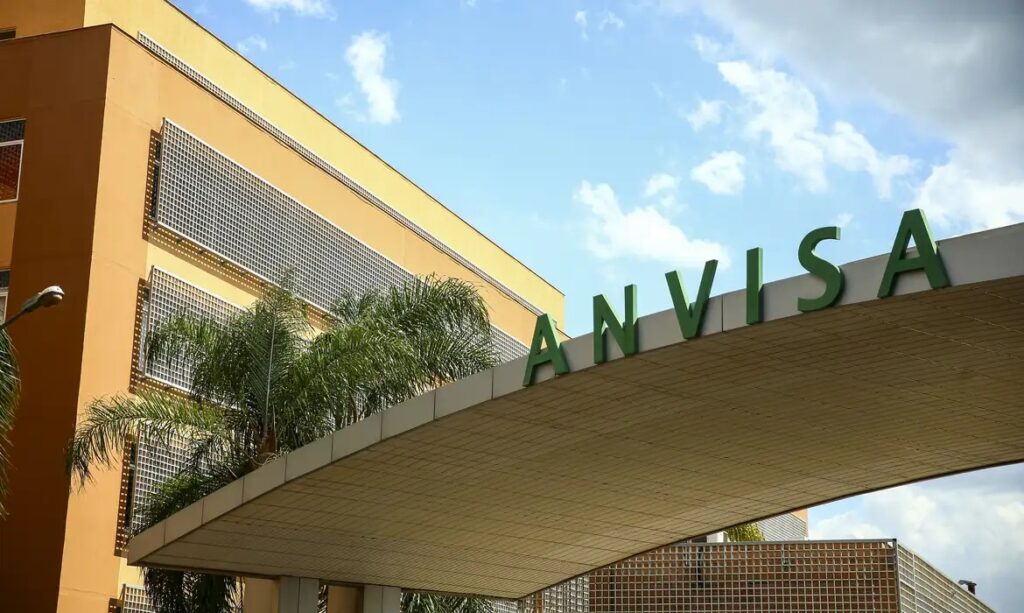 Anvisa suspende chás e produtos vendidos como “Mounjaro”