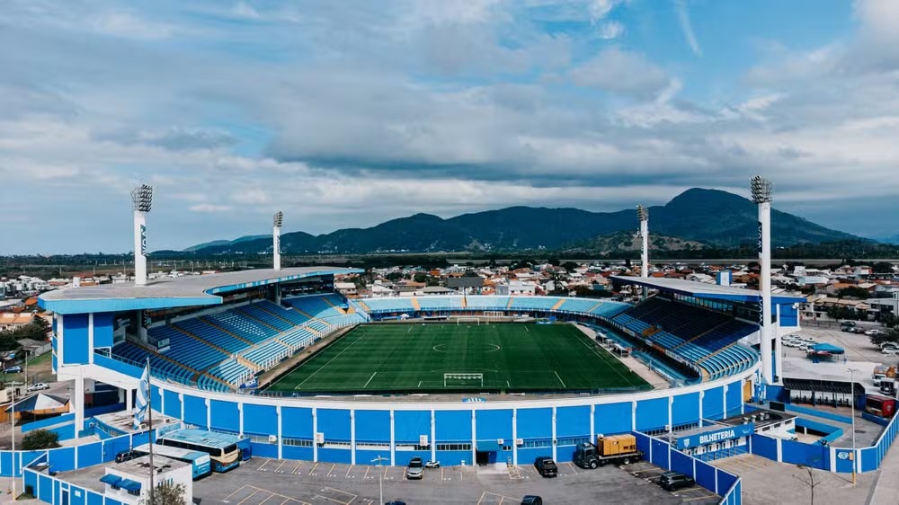 Avaí x Sport: CBF define árbitro para duelo na Ressacada