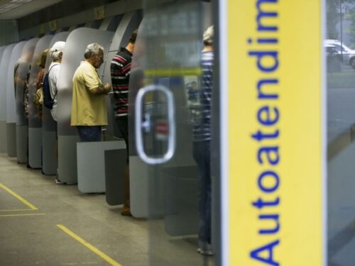 Bancos podem ser obrigados a manter agências em SC; entenda