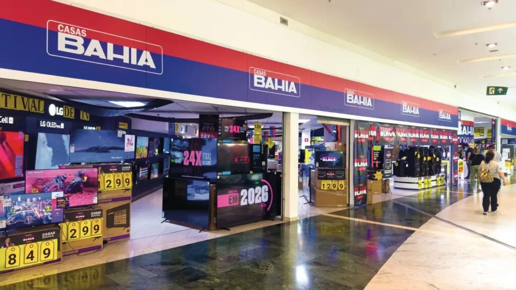 Casas Bahia demite 3 mil e fecha quase 300 lojas em agosto