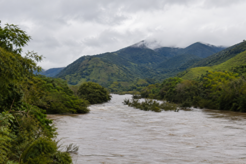 Chuva acima da média muda cenário dos rios em SC; veja previsão