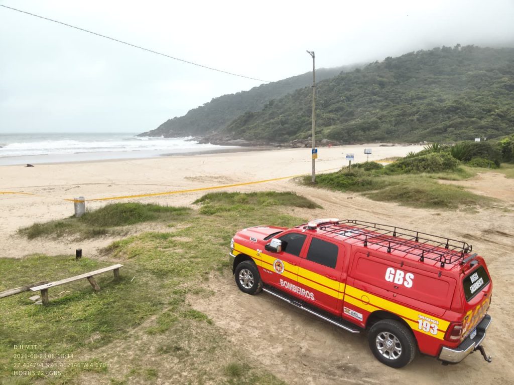 Corpo é encontrado durante buscas por pescador em Florianópolis - Foto: Divulgação/CBMSC