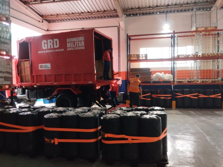 Granizo deixa rastro de estragos em SC e bombeiros seguem em alerta