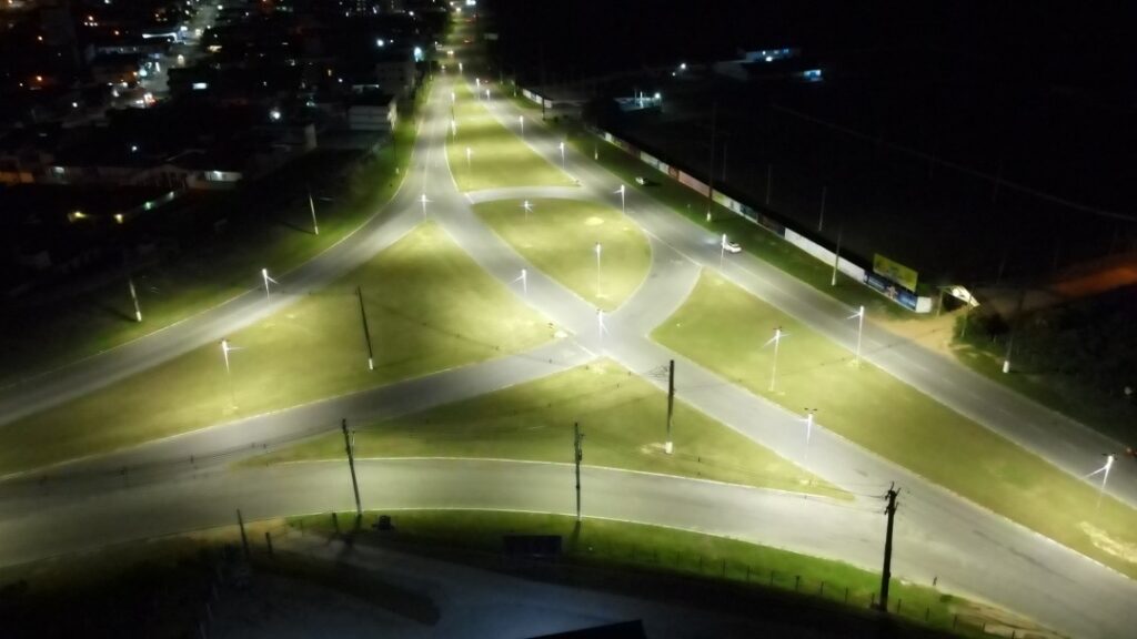 Imbituba atinge marca histórica na iluminação pública e anuncia nova etapa das obras