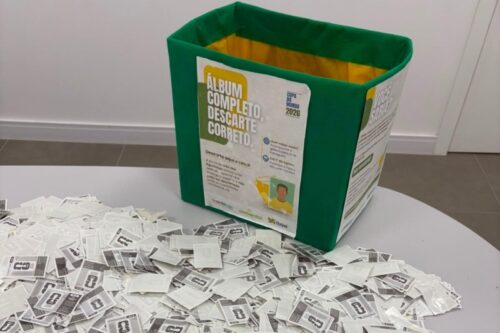 Itajaí recolhe mais de 14 mil resíduos de álbuns da Copa