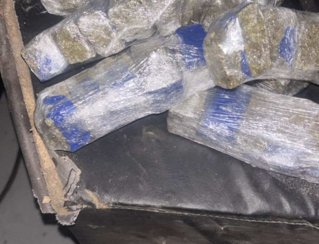 Polícia Civil prende dois homens por tráfico de drogas em Laguna