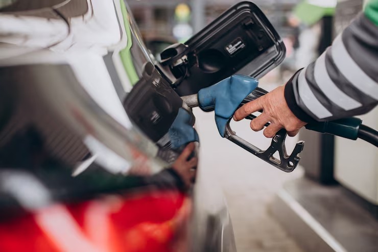 Posto de combustíveis é interditado após fiscalização em Florianópolis