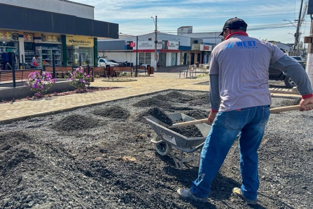 Praça de Criciúma ganha nova cara com obra de R$ 1,7 milhão