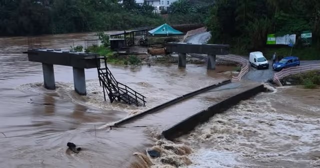 Rio sobe e Defesa Civil interdita três pontes em Botuverá