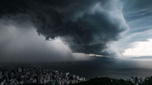 Temporal com risco alto coloca Florianópolis em alerta até sábado