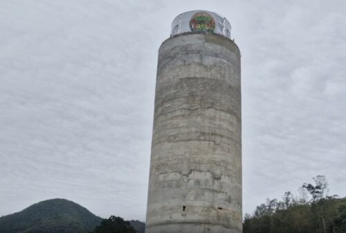 Torre de Pisa de Pedras Grandes tem obras retomadas