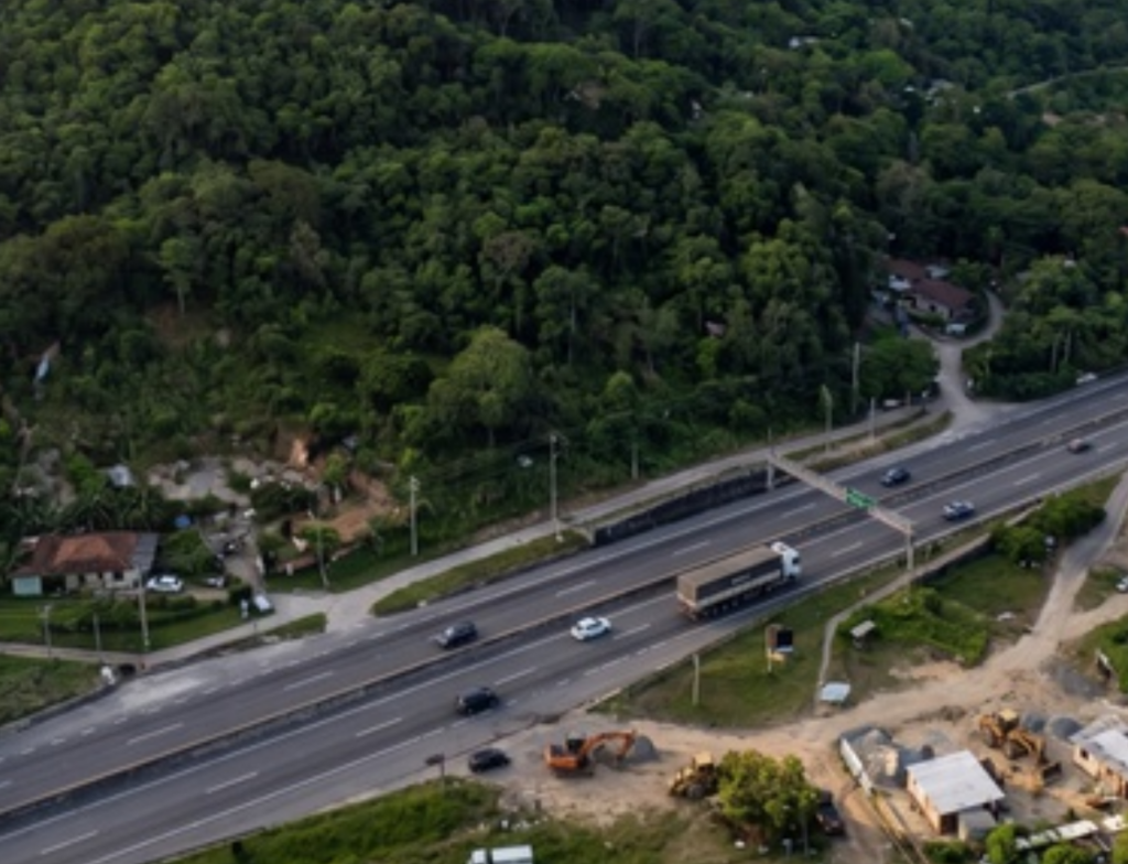 Túnel do Morro dos Cavalos dá novo passo na BR-101 em SC