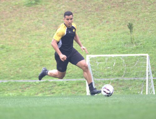 Otero é dúvida no Criciúma para duelo contra Athletic pelo Brasileirão da Série B