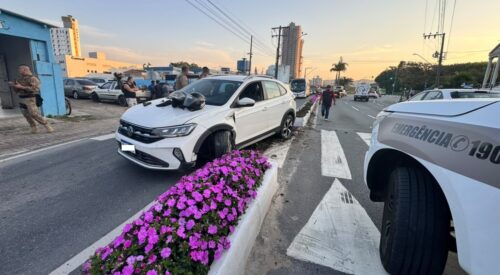 Homem é preso após roubar veículo, fugir e atropelar mulher em Balneário Camboriú