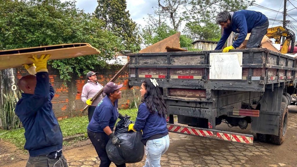 Após alagamentos, Criciúma inicia limpeza e atendimento às famílias - Foto: Divulgação/Prefeitura de Criciúma