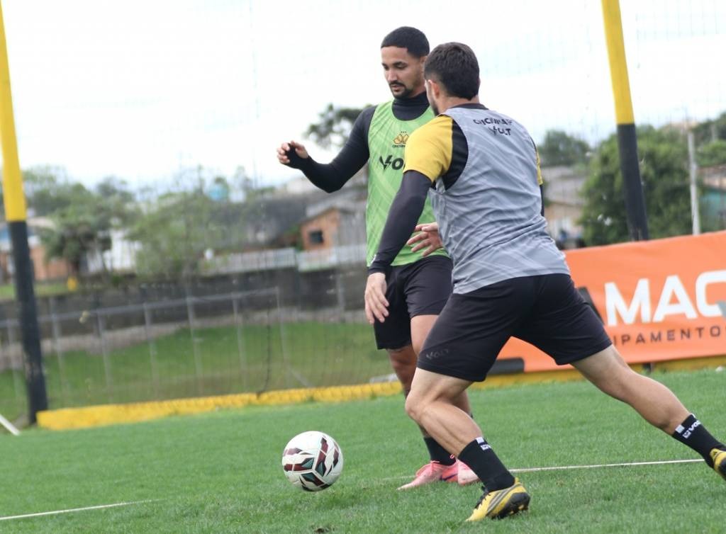 Após derrota, Criciúma mira reação contra o Cuiabá - Foto: João Vitor Pereira/ Criciúma E.C.