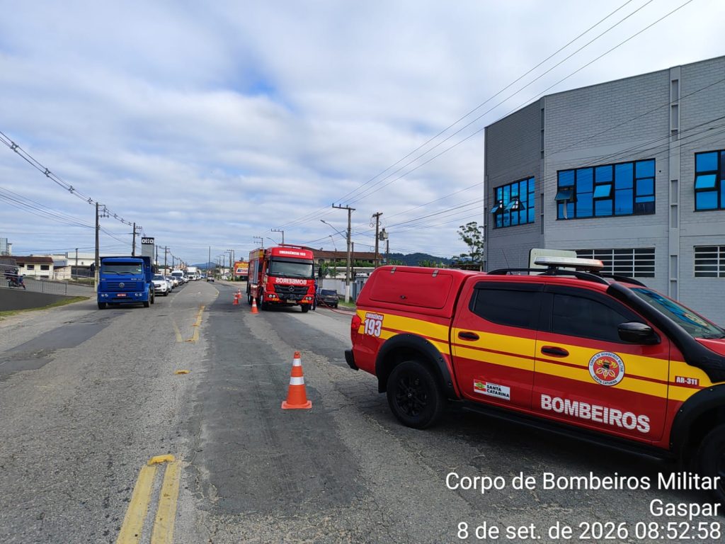 Brasília pega fogo e fica parcialmente destruída em Gaspar - Foto: Divulgação/CBMSC