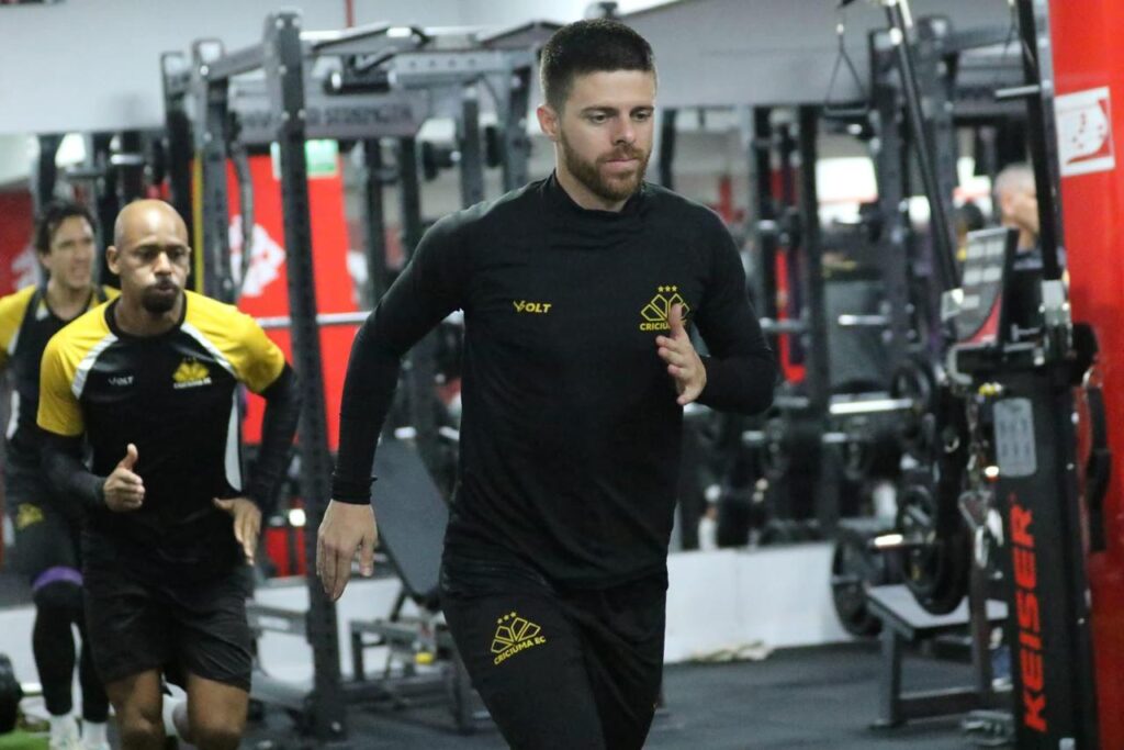 Chuva adia treino do Criciúma antes de duelo pela Série B - Foto: Divulgação/Criciúma EC