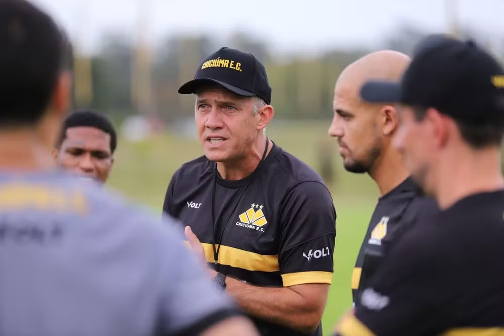 Criciúma bate o martelo sobre futuro de Eduardo Baptista - Foto: Celso da Luz/Criciúma E.C.