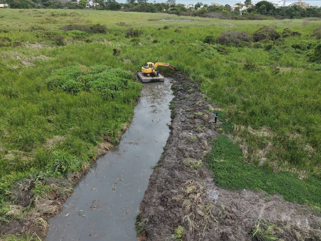 Florianópolis amplia limpeza de rio para reduzir alagamentos - Foto: Divulgação/PMF