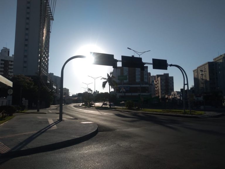 Quinta-feira deve ter sol e frio no amanhecer em SC