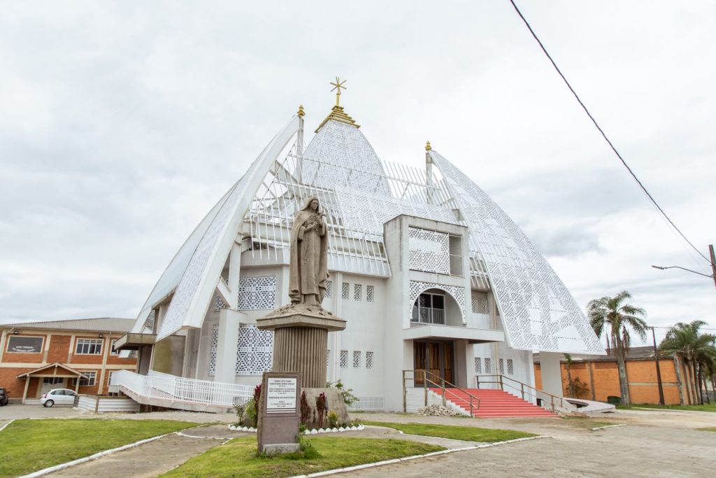 Igreja de Santa Teresinha terá dedicação histórica em Tubarão - Foto: Divulgação/Amanda Rodrigues