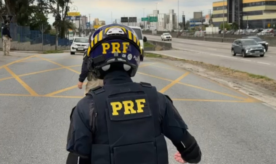 PRF reforça fiscalização nas BRs de SC durante Semana de Trânsito - Foto: Divulgação/PRF