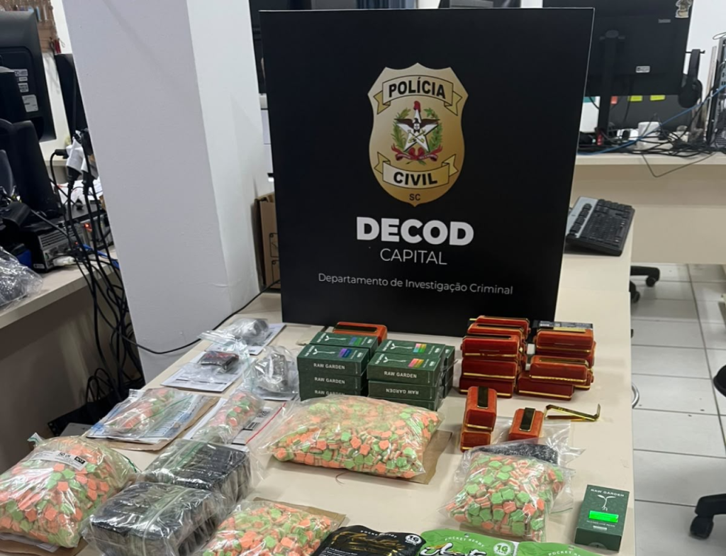 Polícia apreende 5 mil comprimidos de ecstasy em Florianópolis - Foto: Divulgação/PCSC