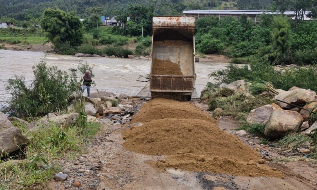 Ponte entre Tubarão e Pedras Grandes passa por recuperação - Foto: Divulgação/PMT
