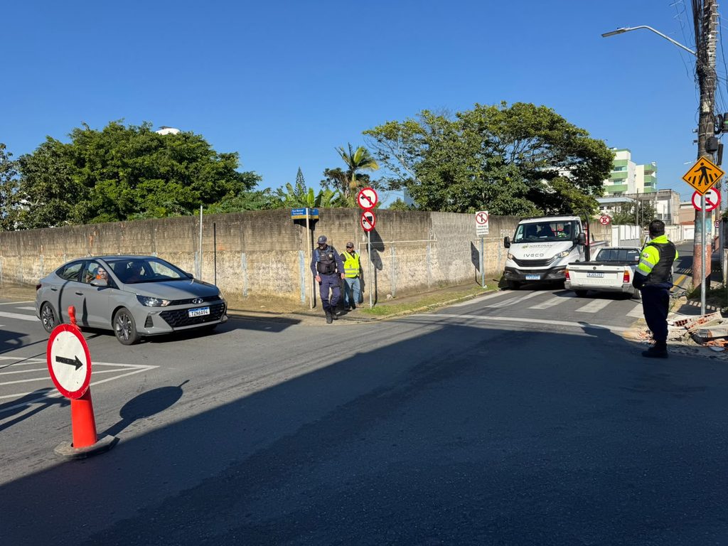 Mudança em cruzamento no Centro de Navegantes busca mais segurança para condutores e moradores. - Foto: Divulgação/PMN