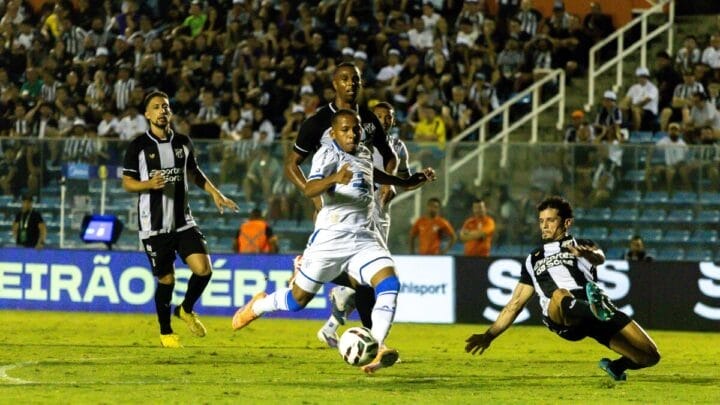 Avaí x Ceará: veja quem leva vantagem no histórico do confronto - Foto: Fabiano Rateke/Avaí FC